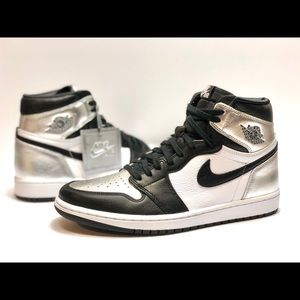 Air Jordan 1 Retro High OG Silver Toe (W)